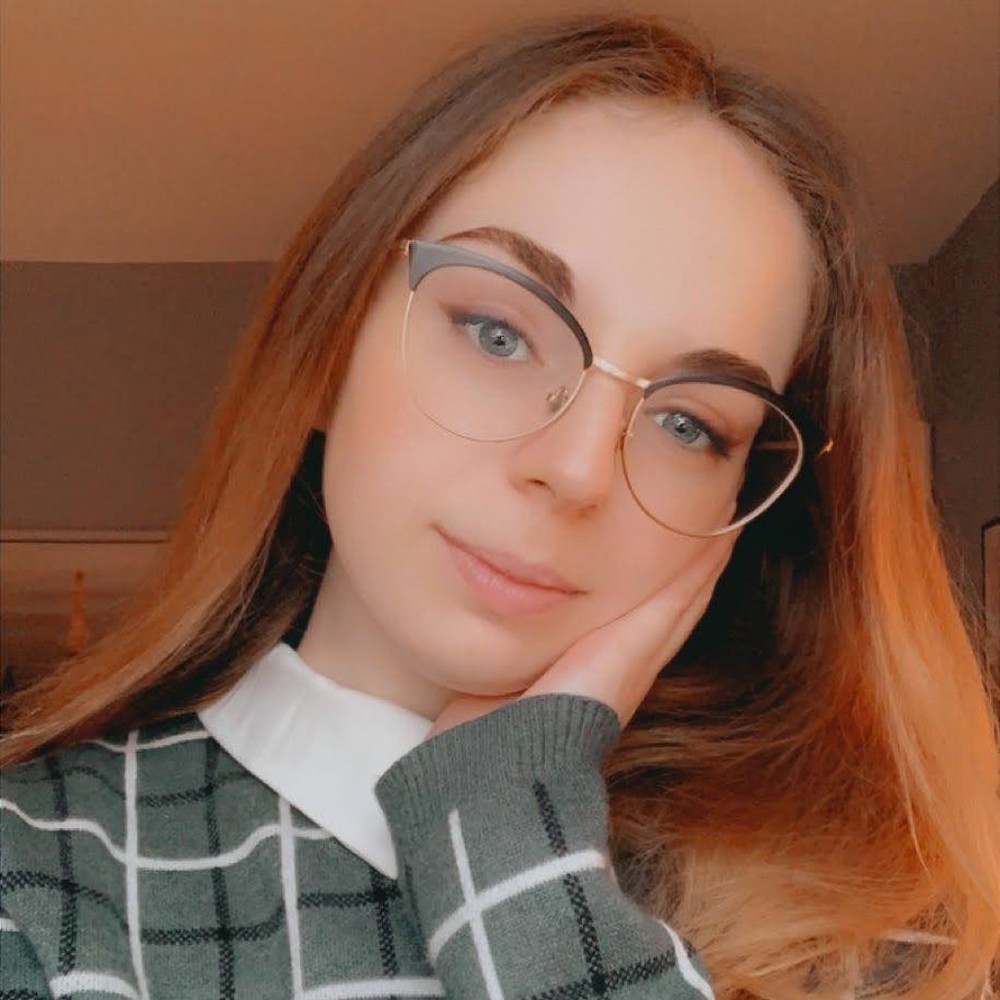 Meet your Posher, Kelly